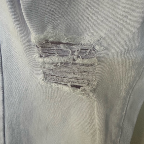 White Frayed Jeans- X- Large - Picture 2 of 6